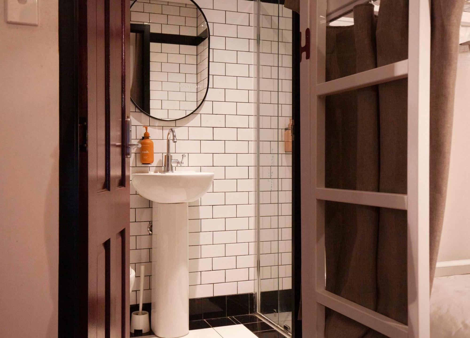 A Pousada Little Drifter Surry Hills Sidney Exterior foto